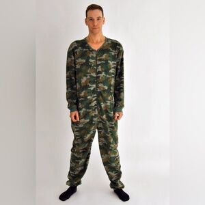 Sz L ARBORIST ADULTS CAMO ONESIE PAJAMAS